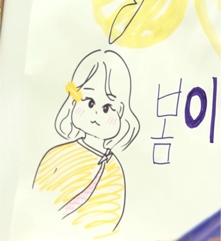 ppolyjenn's tweet photo. พี่ฮานึลวาดรูปยัยหนูบมมี่น่ารักมาก บมมี่ยิ้มชอบใจแจ้มล้นๆเลย🤏🏻 https://t.co/JVfZsHleK6