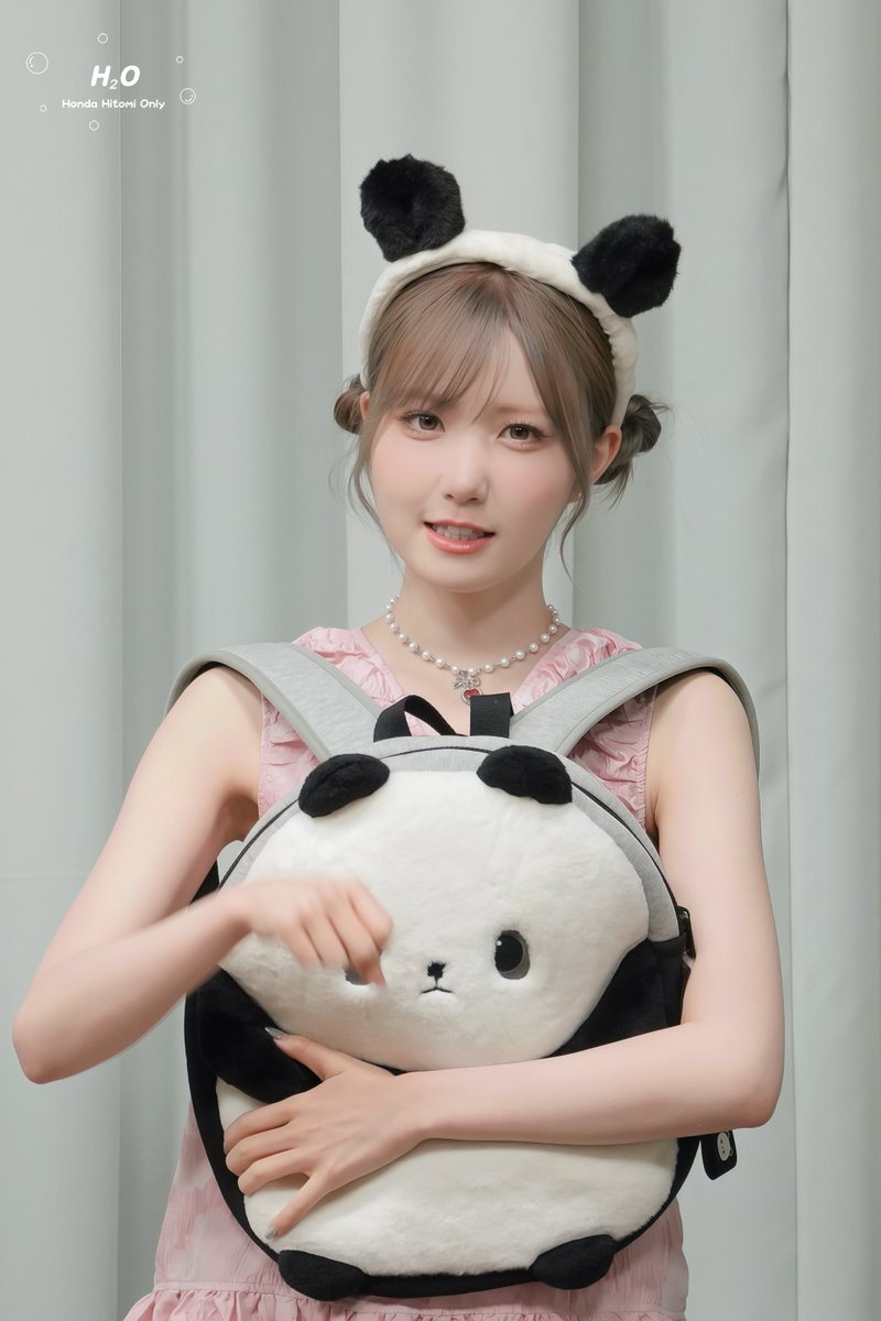 HondaHitomiOnly's tweet photo. 260618 뮤직아트

#HITOMI #히토미 #本田仁美
#SAYMYNAME #세이마이네임 https://t.co/yEVUsVXpsc