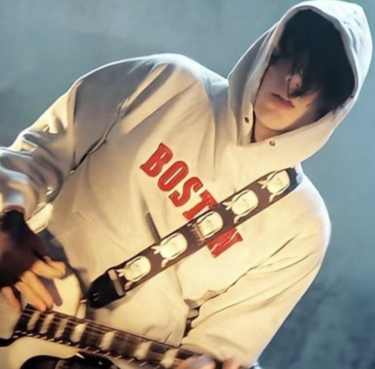 chamberdry's tweet photo. frank in hoodie is doing something to me https://t.co/QdJ08Ngzkk
