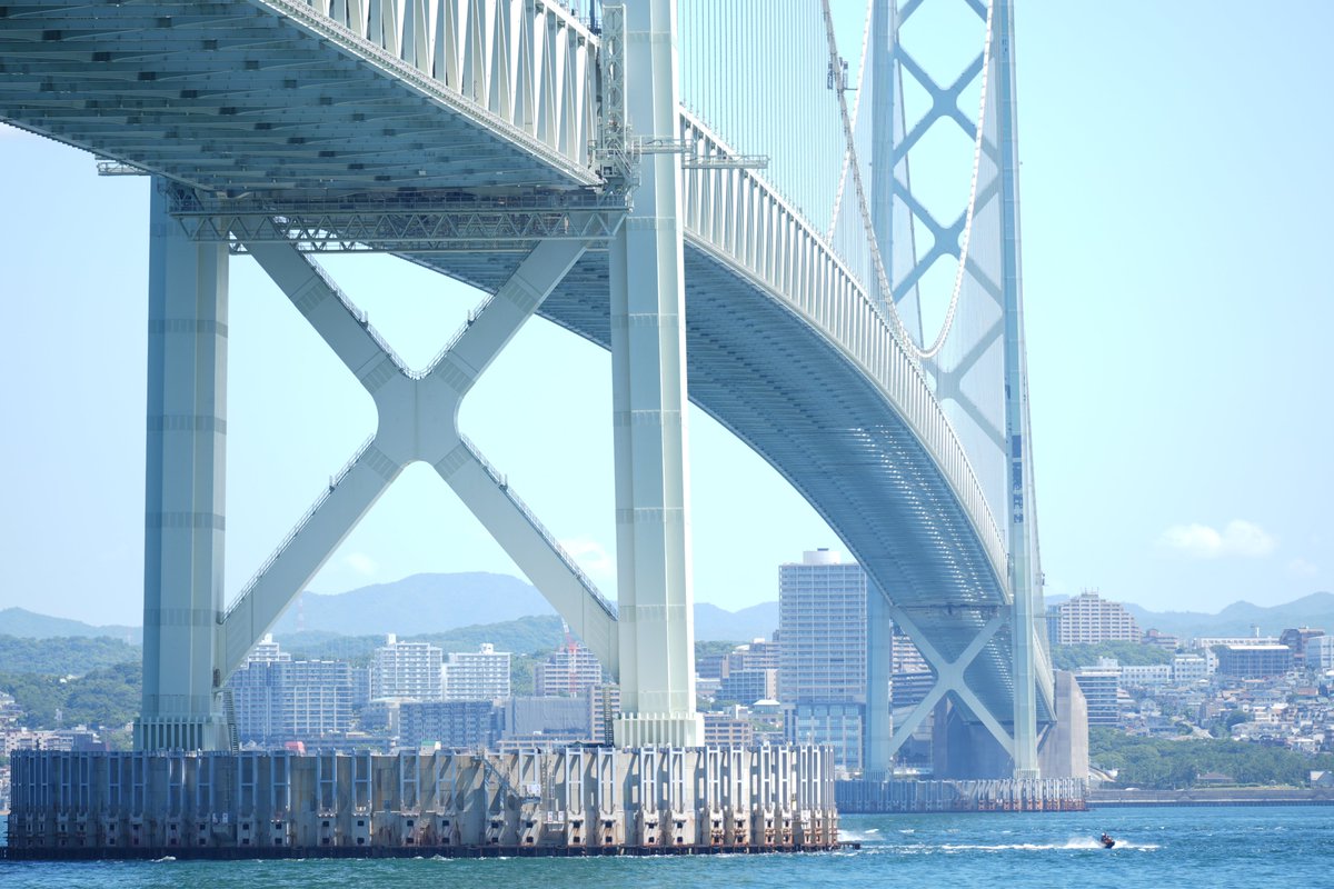 Lo_Do_DIVA's tweet photo. 夏らしい明石海峡大橋を撮ろうと頑張った https://t.co/Dg68Szb7eO