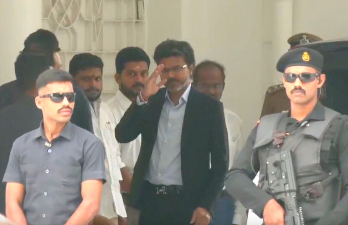 VijayFansTrends's tweet photo. .@CMOTamilnadu Reaches the Assembly for the Tamil Nadu Budget Session.

Official Tag 👉  ⁠#TNVettriBudget2026_27 https://t.co/uyN4FZlGJd