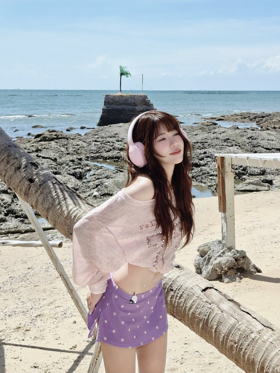 yoxrgravity's tweet photo. ความลับหญิงสาวที่ไม่มีไฟดารา ⭐️ ˙𐃷˙ 

ภาพย้อนแสง + ภาพแสงน้อย 
beautyplus โหมด AI flash รับจบ 
( ชอบใช้ ricoh flash มาก 📸 ผิวโทน ricoh จริงๆ) https://t.co/RLMdlejBIW