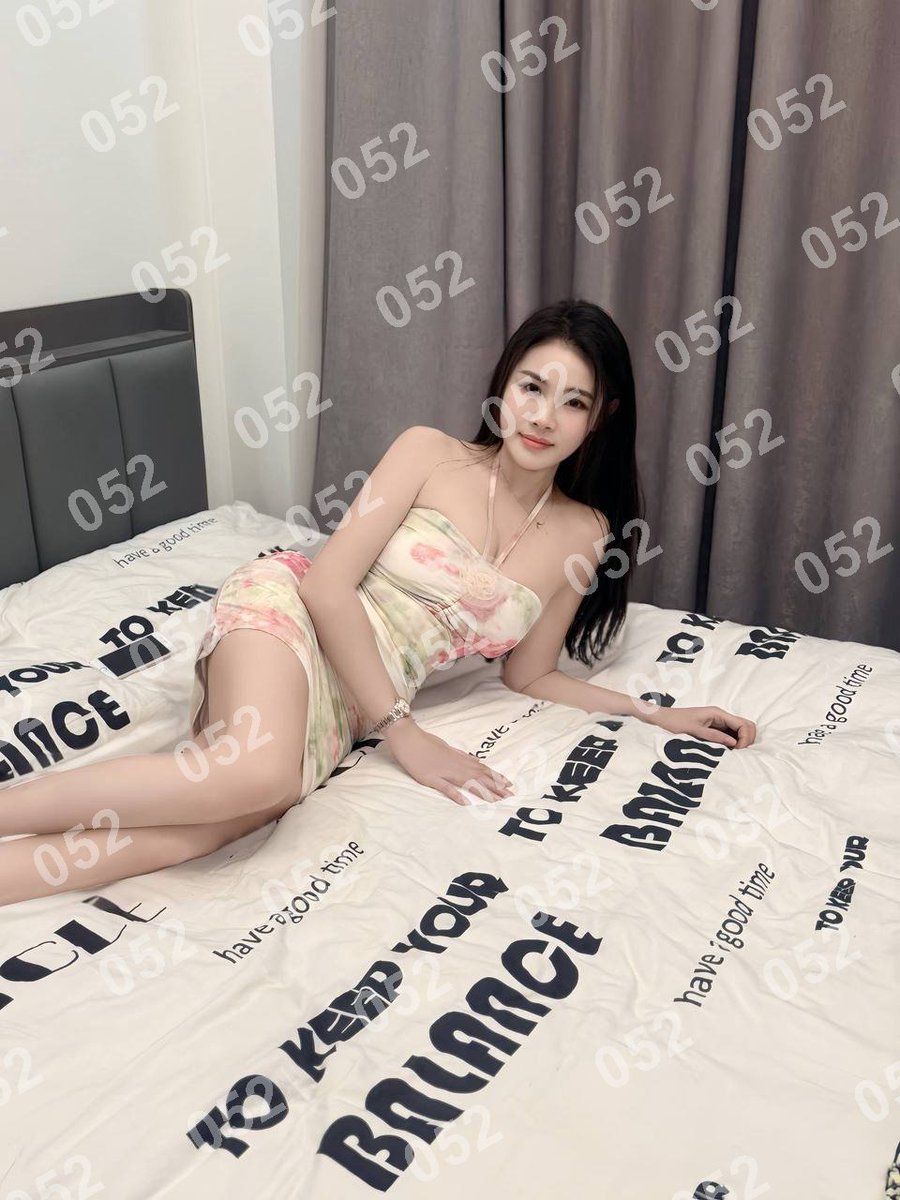 mcclurej5's tweet photo. 花与温柔我都自给自足，日子渺小重复，却很幸福。
乐山市金口河区金韵广场
#乐山
#四川
👉助理@hyum74
久久连妹子白嫖勿扰
看上了请截图妹子便客服快速安排 https://t.co/ahHtTpxgFU