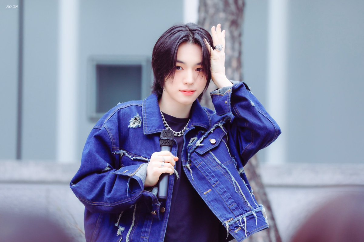 _6NO_ON6_'s tweet photo. 세나 생일 축하해 🥳🩵

#세나로_물든_여름
#SummerPaintedBySENA
#SENA #세나
#KEYVITUP #KVP #키빗업 https://t.co/fVJGWGpScH