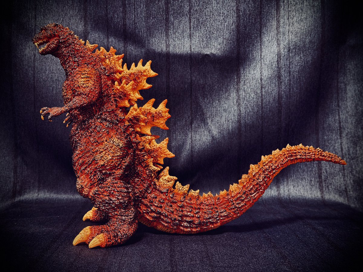 v2ab29's tweet photo. MONDO
ゴジラ(1954)バーニング塗装版
ビニールデザイナーフィギュアbyタナカSTUDIO

#MONDO #ゴジラ #Godzilla https://t.co/XctvVLCvxh