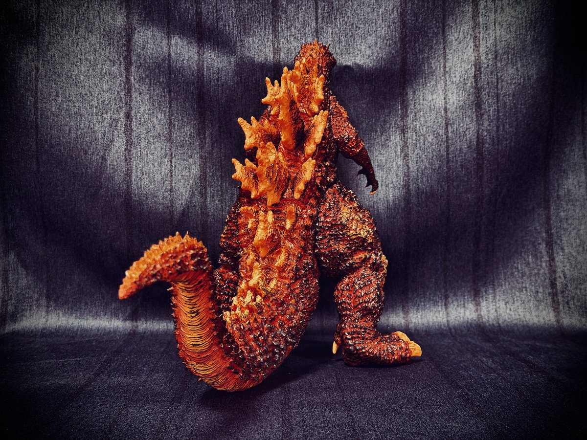v2ab29's tweet photo. MONDO
ゴジラ(1954)バーニング塗装版
ビニールデザイナーフィギュアbyタナカSTUDIO

#MONDO #ゴジラ #Godzilla https://t.co/XctvVLCvxh