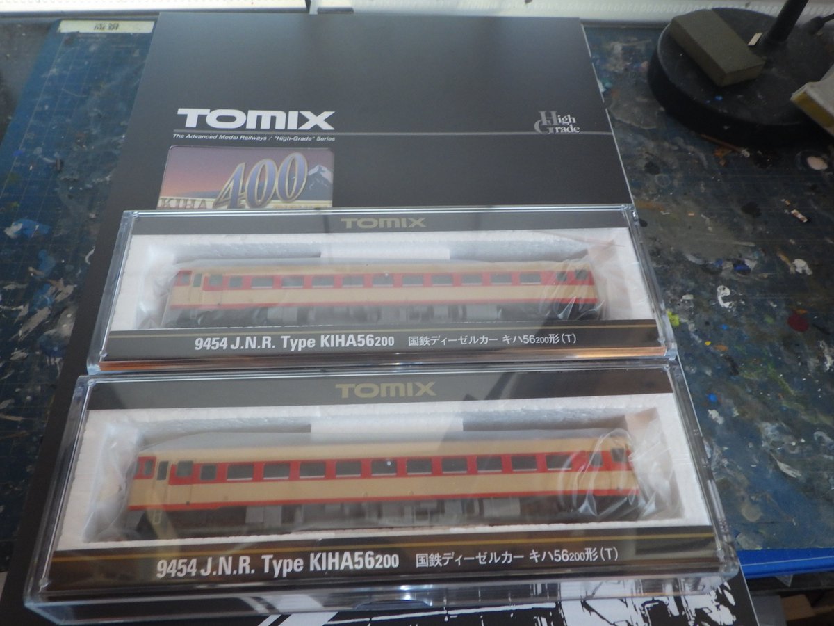 japan_trainview's tweet photo. TOMIXのキハ400（利尻）とキハ56が入線しました。　＃鉄道模型　＃Nゲージ https://t.co/dKPFD4Gelp