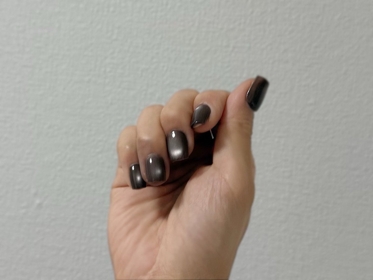 minacom_nail's tweet photo. ビー玉ネイルに挑戦🫧

#メンズネイル 
#ビー玉ネイル 
#ネイリストへの道 https://t.co/LNccRbMosA
