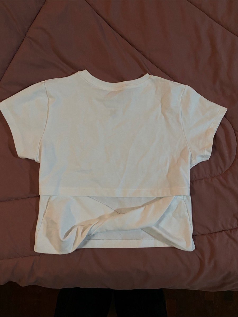 _iwantsleepnow's tweet photo. 9.Merge L 300.- 

#ส่งต่อเสื้อผ้า #ส่งต่อmerge #เสื้อผ้ามือสอง 
#ส่งต่อเสื้อผ้ามือ2 #ปล่อยต่อเสื้อผ้า #มือสอง #merge https://t.co/8xNGAPN8lC