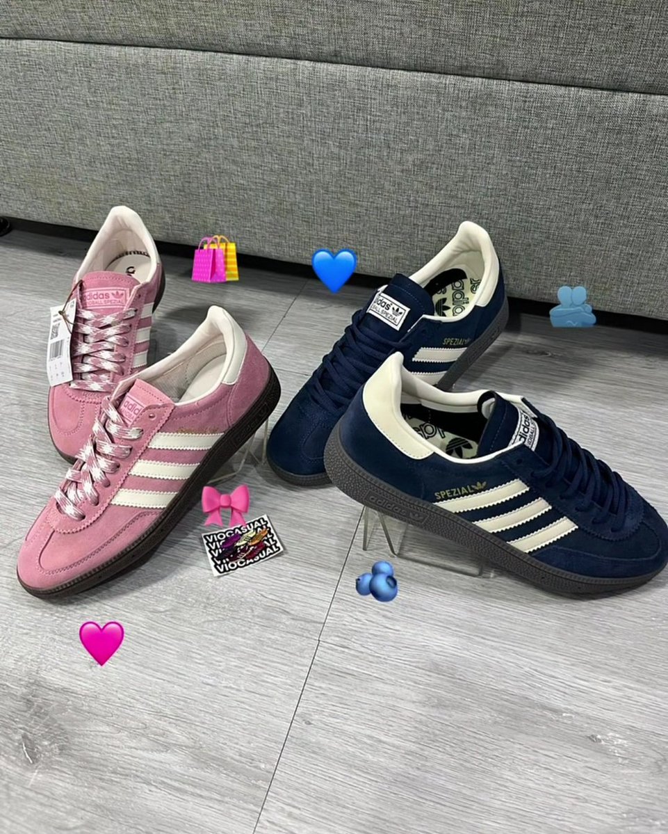 byraa___'s tweet photo. Adidas Spezial pink + navy buat couplean ternyata secakep ini 😭 https://t.co/2o50cMxBDr