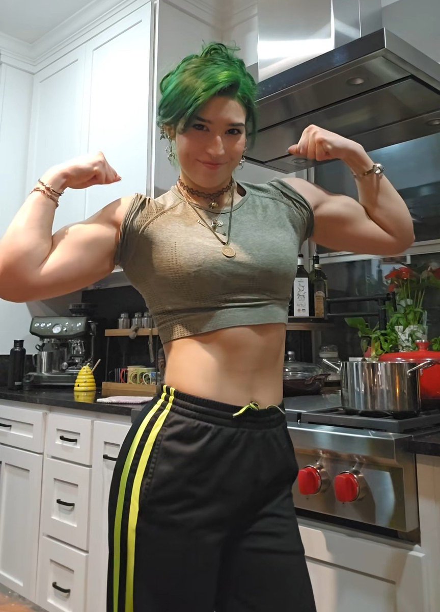 chisel_2's tweet photo. Goon for cringey colorful muscle mommy's~ get stupid for me~ https://t.co/KMiVArFoeu