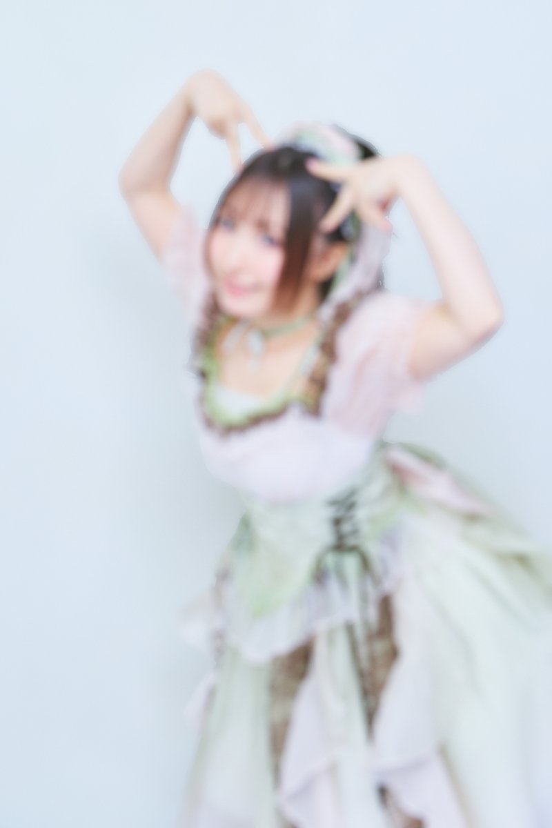 Raffle_info's tweet photo. ＼ 🎉 大好評販売中🎉／
『#鈴木愛奈 勇者との密会〜ライブスペシャル2026〜 ≪Birthday Encore≫開催記念ラッフルくじ』開催中っっ✨

なんと実際の景品に使用するライブ写真を、ひと足お先にチラ見せしちゃいます👀📸
ゲットできたら一生の宝物になること間違いなし…！

🔽詳細はこちらから
https://t.co/FztWBMIPVE

📅販売期間
9月30日(水)23:59まで