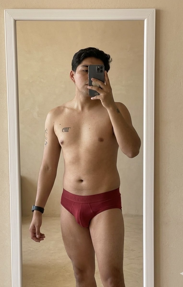 CarlosBriTay's tweet photo. 🖤o ❤️? https://t.co/iVOtN4ZMvS