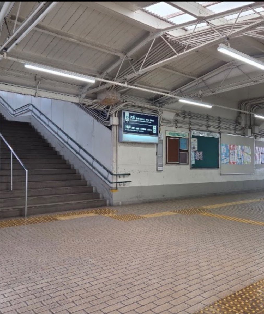 sui2028a's tweet photo. 神戸　王子公園　徘徊 https://t.co/Y2T69KQHbm