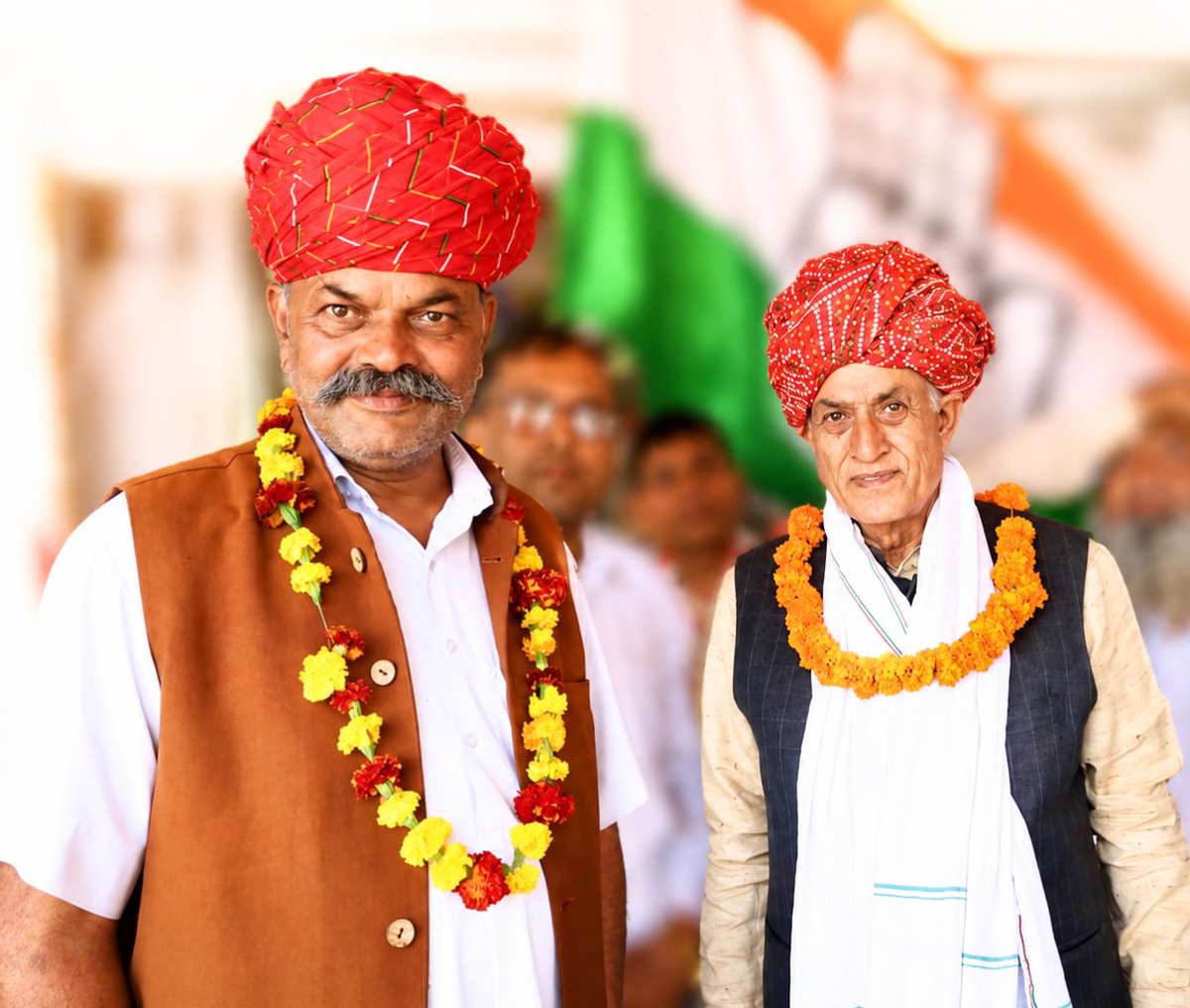 DCCJaipurRW's tweet photo. पचकोडिया ग्राम सेवा सहकारी समिति के पूर्व अध्यक्ष
श्री किशन लाल प्रजापत जी को जन्मदिवस की हार्दिक बधाई एवं शुभकामनाएँ। 
ईश्वर से प्रार्थना है कि आपको उत्तम स्वास्थ्य, दीर्घायु, सुख-समृद्धि एवं यशस्वी जीवन का आशीर्वाद प्रदान करें। https://t.co/jvvYFhBgkN