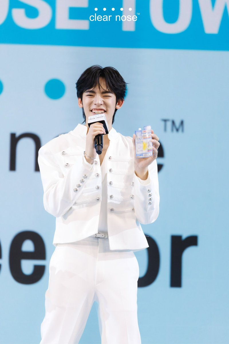 clearnose's tweet photo. หน้าใสใช้เคลียร์โนส เหมือนตี๋ตี๋ป๋อ 🐶🐻‍❄️

🩵 LOVE CLEAR NOSE🩵

#CLEARNOSETEETEEPOR
#TeeTeePor #CLEARNOSE https://t.co/WwBdmxMKOH