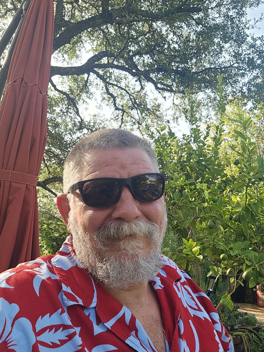 ridge_laurel's tweet photo. @dxcovenant So a 56 year-old man here. Living a great life. I was fortunate enough. To date an older gentleman when I was in my early 20s that helped me to find my way in life. The understanding the caring and the guidance that he shared helped shape the man I am today. https://t.co/P40dzH3W3u