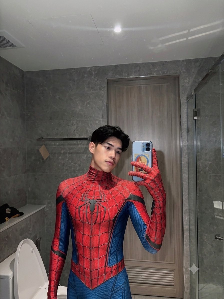 Peeathip111's tweet photo. ขอยิงใยใส่หน้าหน่อย🕸️🕷️ https://t.co/dW3BAhuNS3