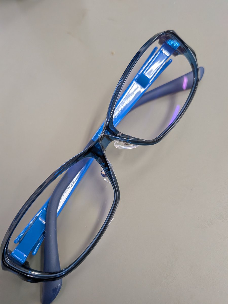 typeabebe's tweet photo. 百均じゃない老眼鏡を買いました。 https://t.co/AZyLraNU1V
