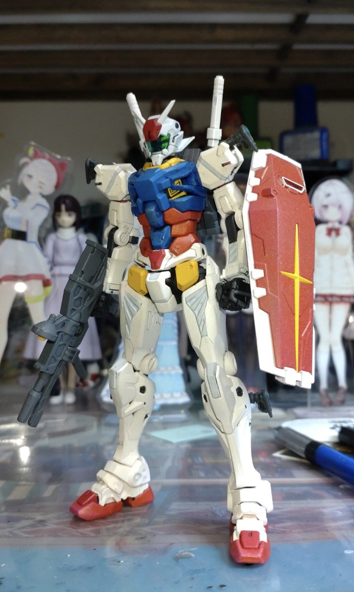 ananangli3's tweet photo. 製作途中の01ガンダムの頭を、過去作のGQガンダムの体に乗せてみた😑
#ガンプラ
#ガンプラ好きと繋がりたい https://t.co/SuuPP7iDTo