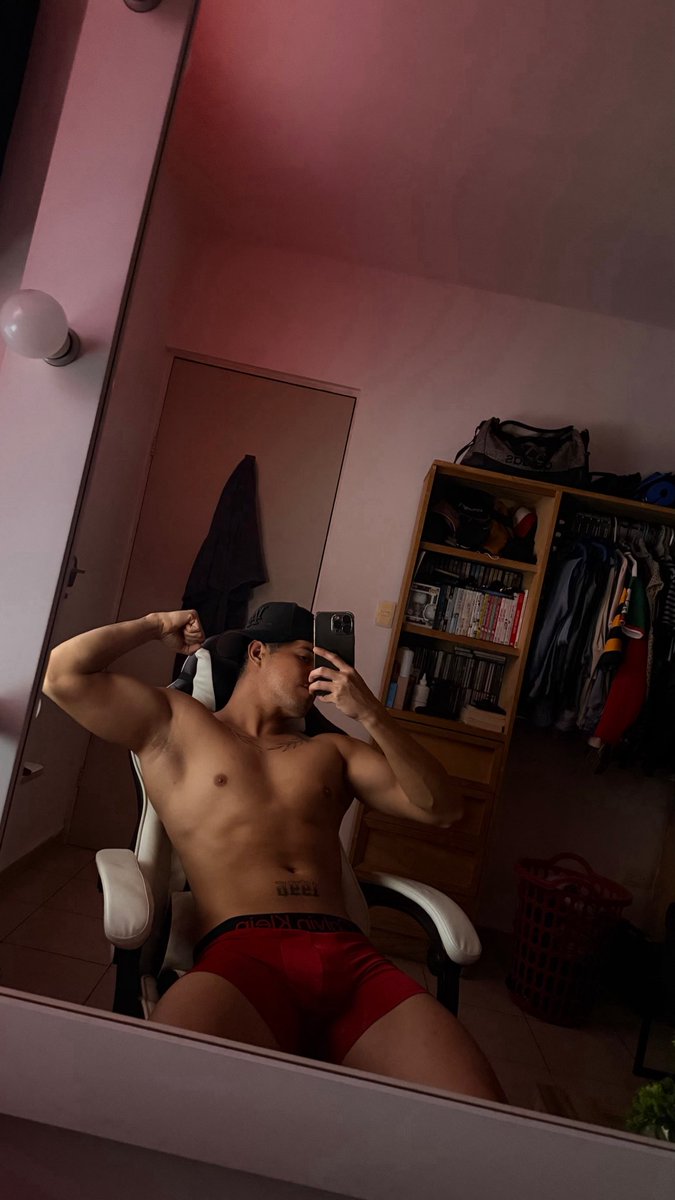 _DanielValadez's tweet photo. noches https://t.co/eIfkIf7mNl