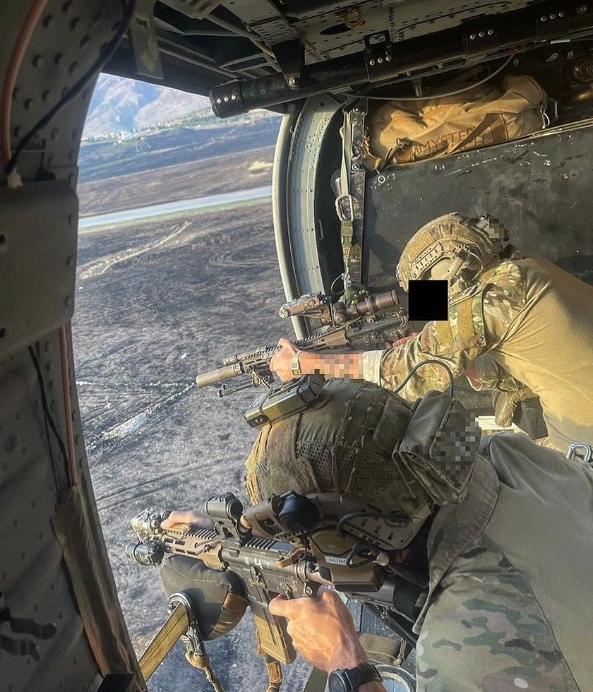 specialopsmag's tweet photo. 75th Ranger Regiment and 160th SOAR providing aerial cover in Iraq, 2022. https://t.co/CTkGqhPfdd