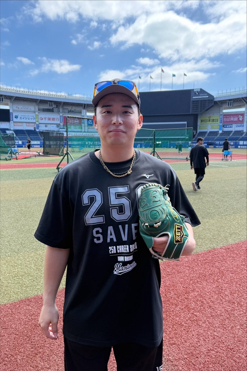 chibalotte_pr's tweet photo. #横山陸人 投手は本日誕生日です！
#chibalotte #広報 https://t.co/6t5RKafoSt