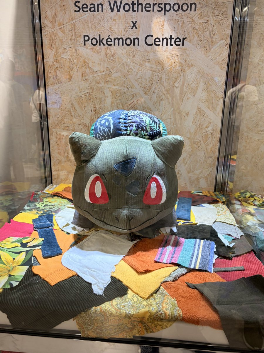 su_zu_26's tweet photo. ルクアサウスのポケモンセンター行ってきた https://t.co/tpP1Gr7bTA
