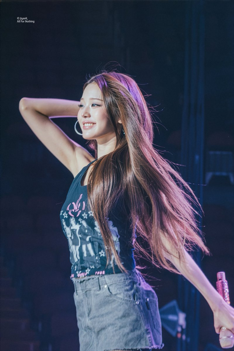 jiyaoli_'s tweet photo. 260801 SHOW WHAT I AM in LA
Wonyoung
#JANGWONYOUNG #장원영 
#WONYOUNG #원영
#IVE #아이브 
#SHOW_WHAT_I_AM https://t.co/HpVCs6lpog