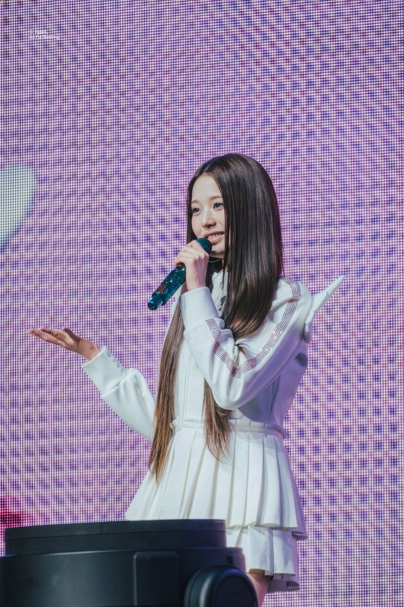 jiyaoli_'s tweet photo. 260801 SHOW WHAT I AM in LA
Wonyoung
#JANGWONYOUNG #장원영 
#WONYOUNG #원영
#IVE #아이브 
#SHOW_WHAT_I_AM https://t.co/HpVCs6lpog