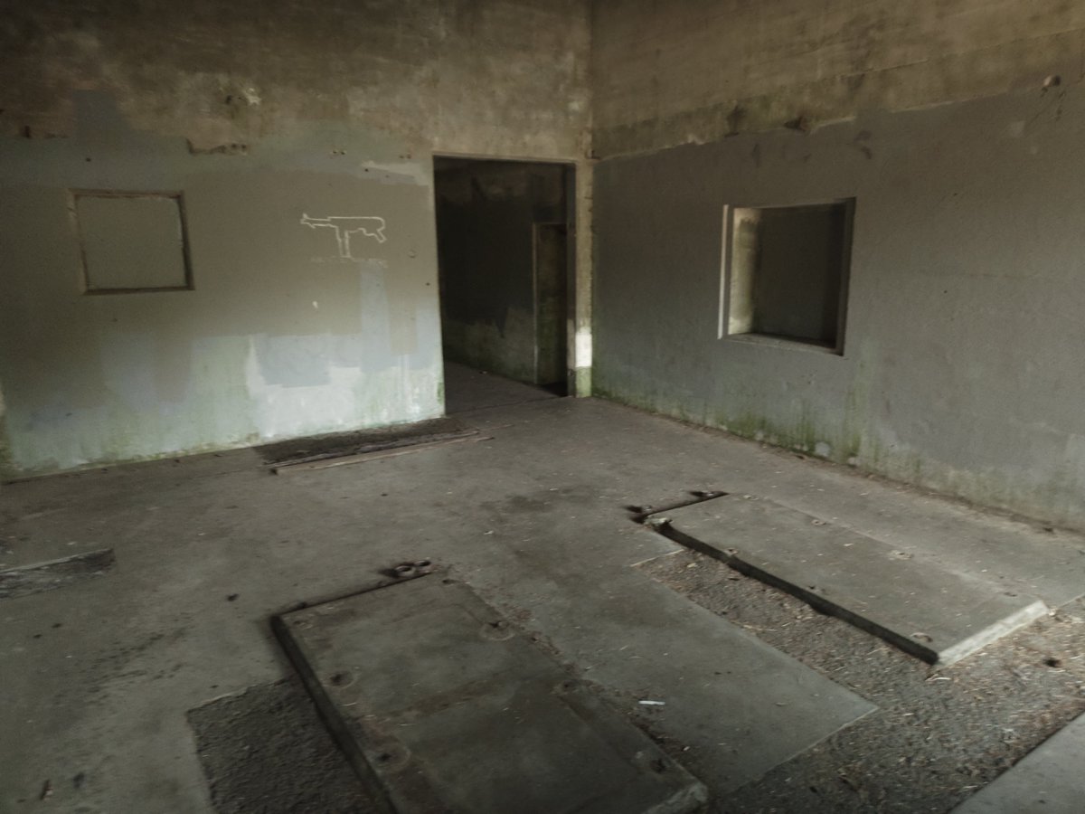 2000wonderer's tweet photo. That river mouth is in a kind of some histric area. I went 'Battery Russell', that got Japanese submarine I-25's attack 1942. Being attacked to continental US was rare.
河口付近は歴史的な名所で、自分は「バッテリー砲台」に寄ってみました。日本の潜水艦伊25の攻撃を受けたところです。 https://t.co/jcoMBLOtJ4