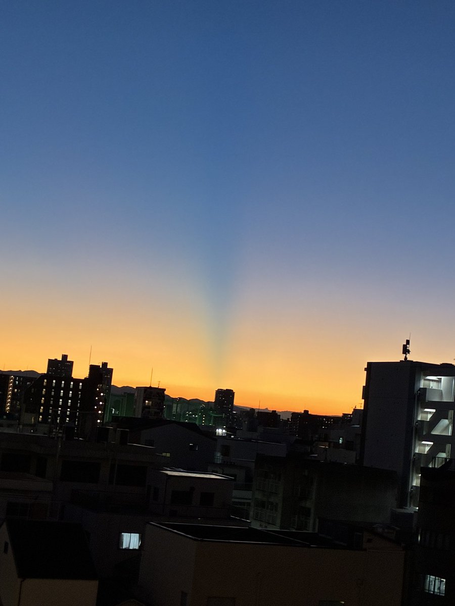 PS250_8753's tweet photo. 空が綺麗だったよ https://t.co/mm4wgyiMME