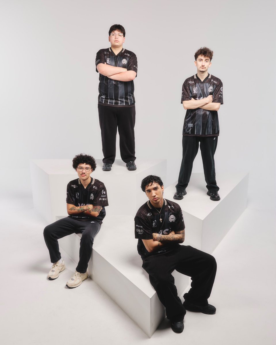 JndAlexia's tweet photo. Le flow de fou malade omgggg
+ 1000 aura avec le maillot de saison noir https://t.co/KliUk2U7MV