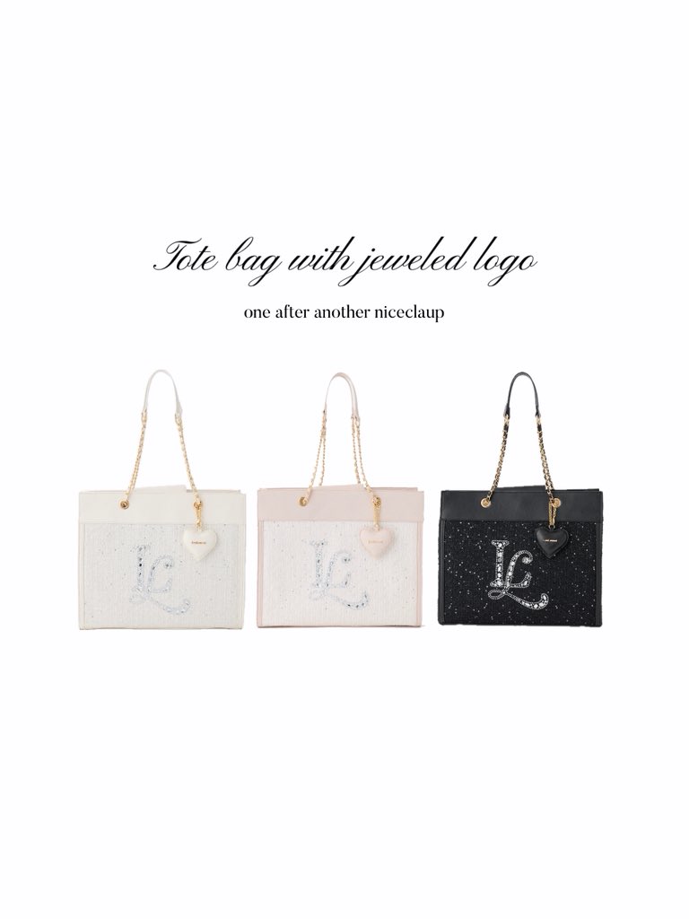 NICE_CLAUP's tweet photo. キラキラビジューとツイードに₹ゅƕ💘
うちわもペンラも入る大容量トート👜💫
推し活や遠征、通学でも使えちゃう🐰♡

📢【パルクロ先行】8/7(金)19:00〜✐☡
https://t.co/2Q7dyuRKgy https://t.co/YOPI5p81aj
