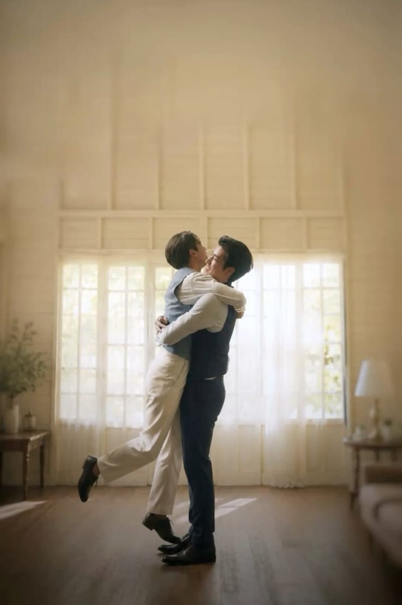 ppriri_'s tweet photo. straight out of a fairytale https://t.co/RYyBWiCfGl