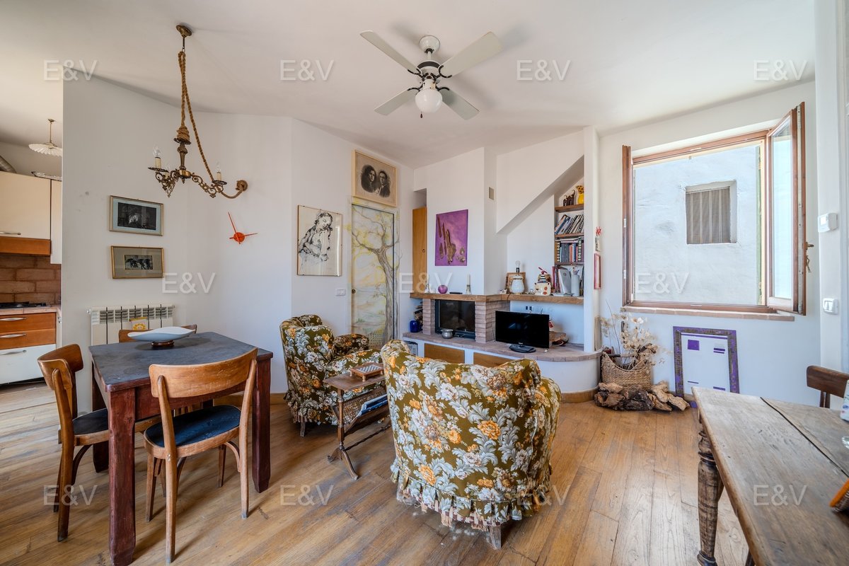 italianhouses's tweet photo. 🏡🌿Elegant village home with panoramic terrace in the heart of Trevi!
🌄30sqm panoramic terrace & 3 en-suite bedrooms
🏛️Private entrance & village charm
💶€190,000
❓Terrace evenings or medieval village life?
https://t.co/q1NLZtajKz
#PropertyItaly #Umbria #Perugia #Trevi https://t.co/ocys0KUBuZ