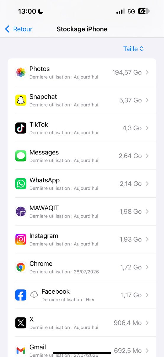 niquemv's tweet photo. j’ai plus de stockage je dois supprimer une appli le choix est vite fait https://t.co/rQ05xsp6vY
