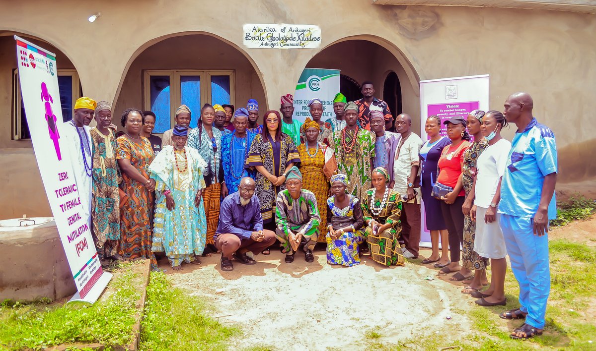 yelotan's tweet photo. We paid an advocacy visit to the Baale and other respected traditional chiefs of Arikuyeri Community, Lagelu LGA, Oyo State, as part of our collective efforts to promote the abandonment of Female Genital Mutilation (FGM) in Oyo State.
#EndFGM #AbandonFGM #ProtectTheGirlChild https://t.co/5ofj6IJdCX