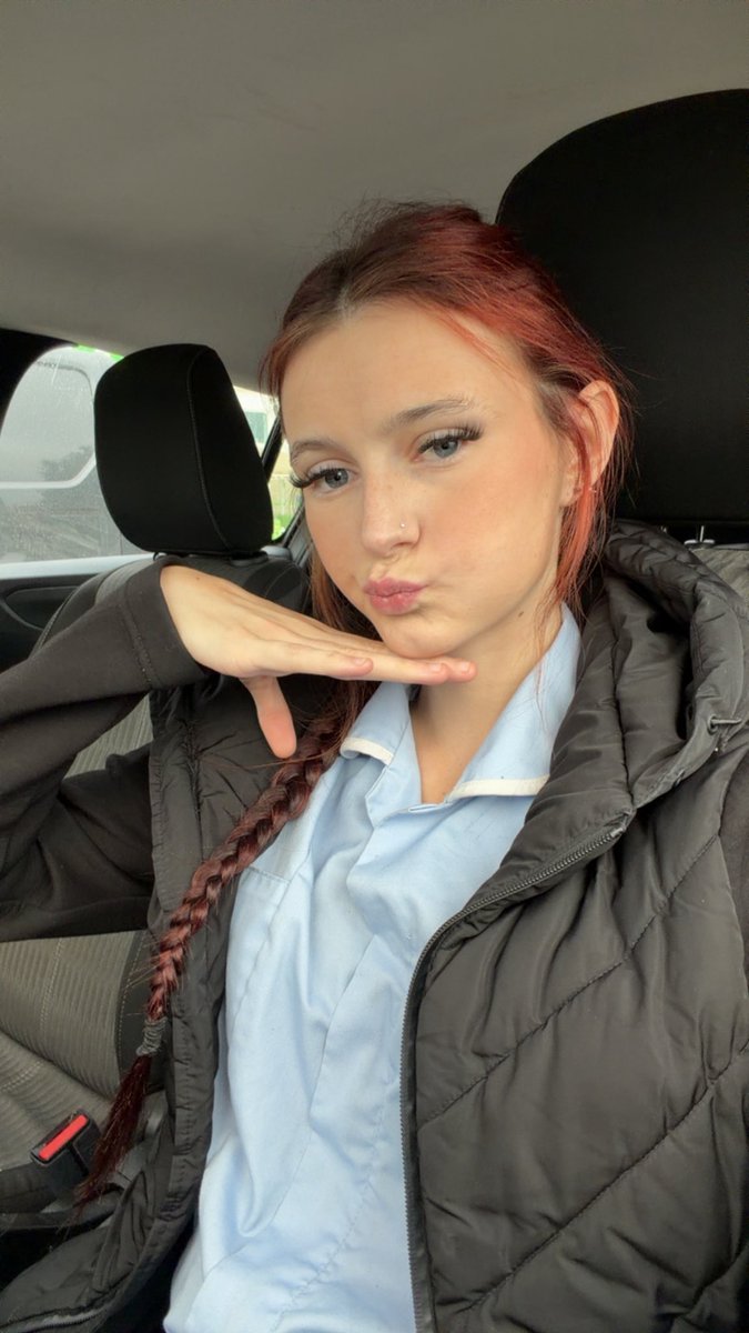 Sp1cyEs's tweet photo. Goddess needs spoiling, come send me all the money🤑 https://t.co/IGa1rhrKga