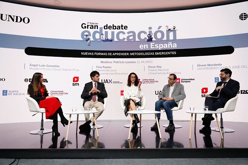 uaxuniversidad's tweet photo. ¿IA en las aulas? 🤖 En #UAX participamos en el Gran Debate sobre la Educación en España.

Lee la noticia al completo: https://t.co/88REIf9SgW

#IA #Educación #UAX https://t.co/pwIiRKKbGC