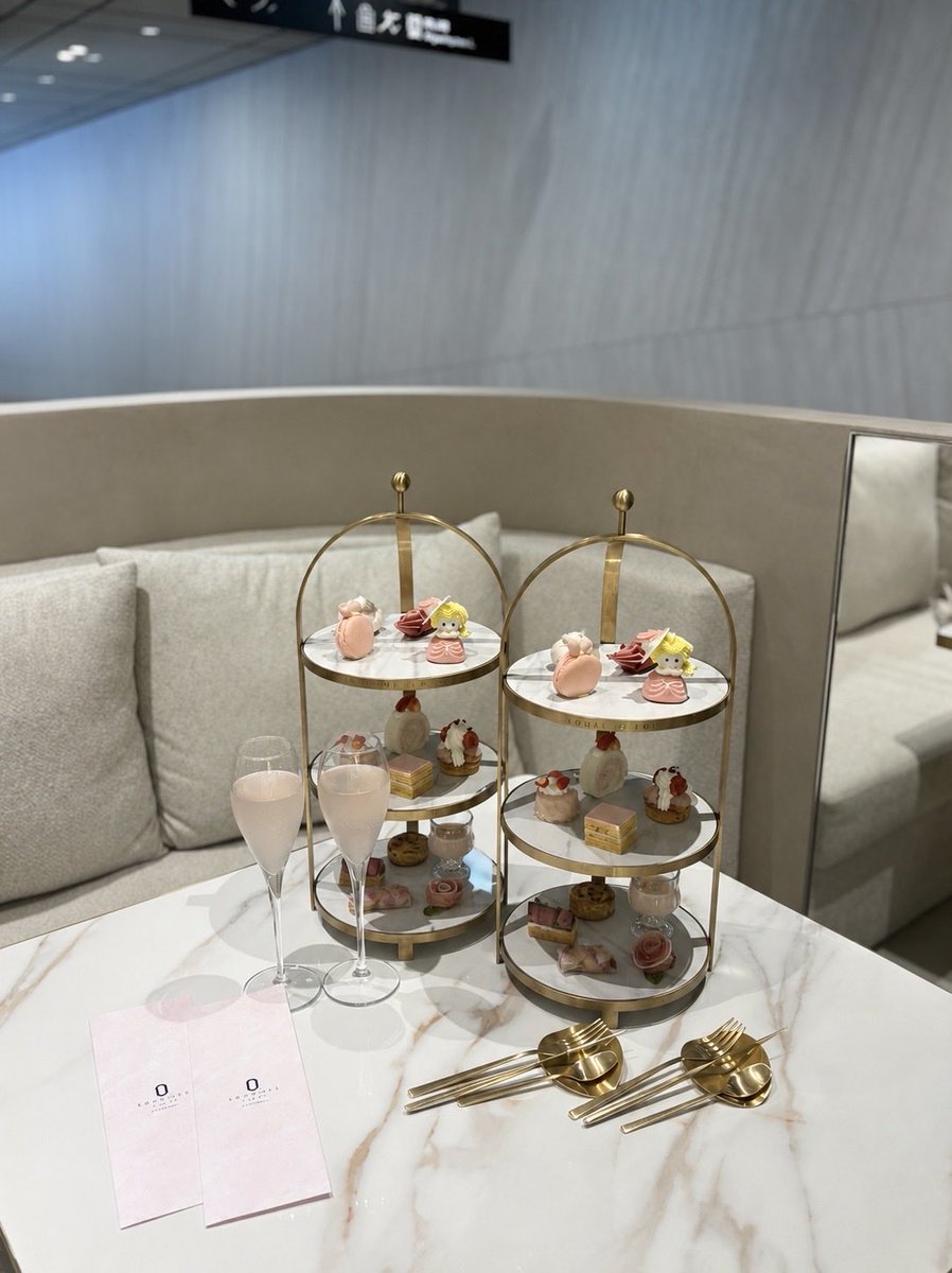 miwas2_'s tweet photo. LOUANGE TOKYO Le Château🐻‍❄🤍

お姫様気分になれちゃうアフヌン︎︎🩷💕🩷💕 https://t.co/xH5TSuO0WG