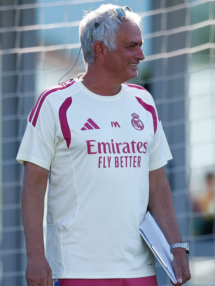 realmadriden's tweet photo. 😁 https://t.co/W3WgY6hoxS