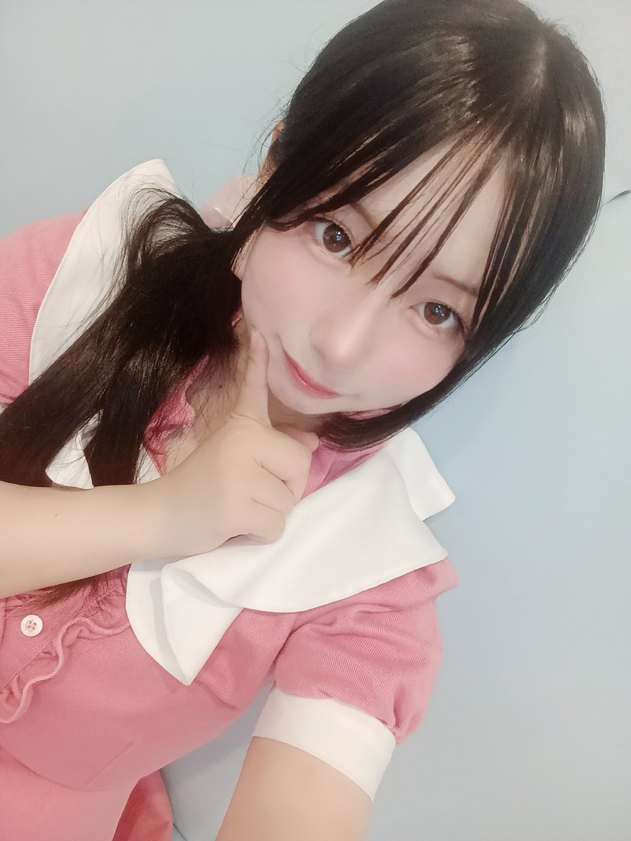 ena__ribbon's tweet photo. 23時まで💓
実は20歳最後のお給仕は今日だったりする🙂‍↕️ https://t.co/E6D6jNAuQ6