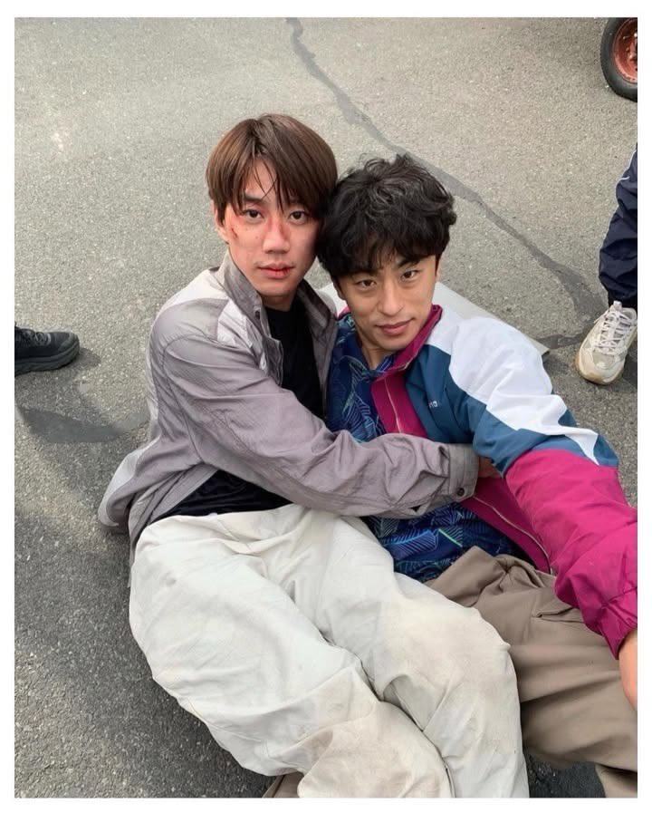 tehehe260's tweet photo. 저는 누구를 부러워하면 되는 걸까요? https://t.co/W20hjQ6yJS