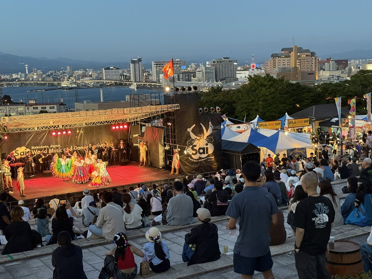 sealoving_ma's tweet photo. 国際民族芸術祭にきておる https://t.co/UZYU6ifKgp