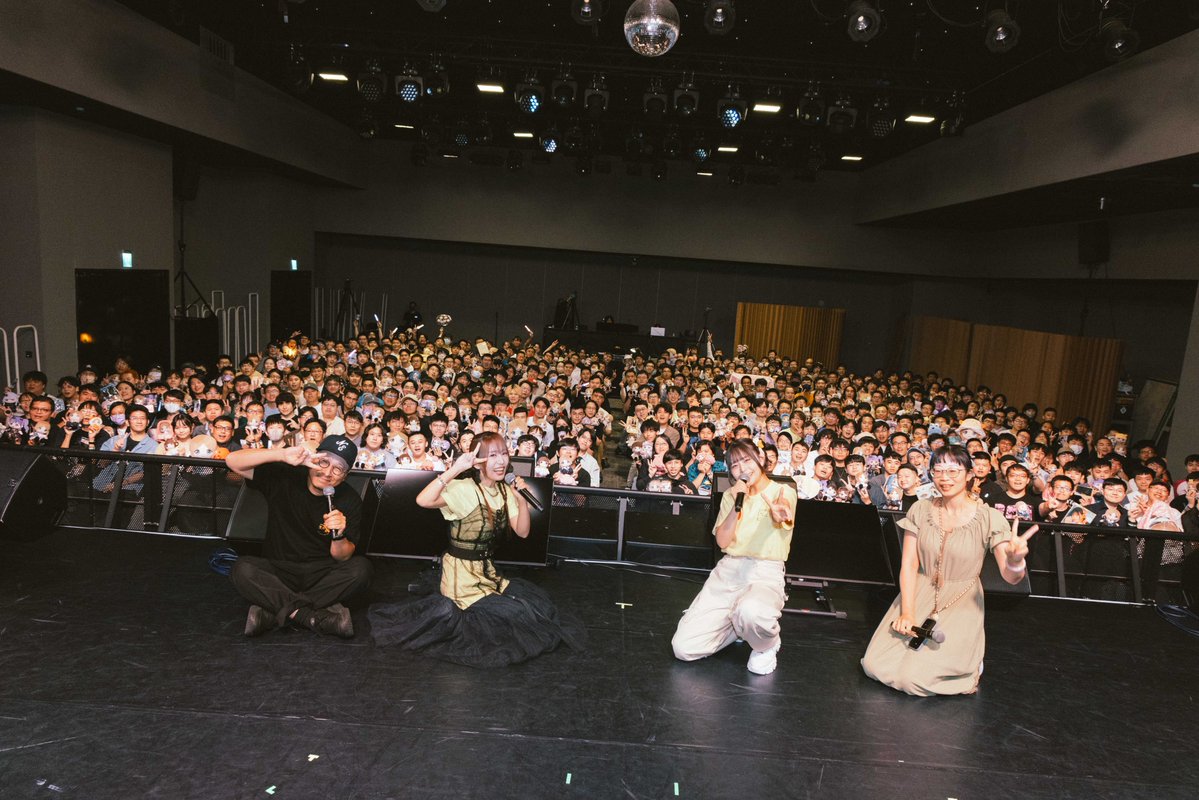 EUPD_official's tweet photo. 櫻川惠・小日向美香 Special Party in Taipei
【DAY2午場☀️】小日向美香のひなたぼっこ。〜台北出差版with櫻川めぐ〜
#小日向美香 #櫻川惠 #megumika台北 #圓滿結束

首次海外出差，《小日向美香のひなたぼっこ。》邀請櫻川惠擔任特別來賓，一同來到台北，帶來一場充滿笑聲與驚喜的特別節目。

除了輕鬆愉快的聊天與互動企劃外，兩人也挑戰了當地特色飲品試喝等台北限定內容，現場笑聲不斷。兩位自然逗趣的互動，加上與口譯老師、現場觀眾共同完成的每一個環節，都讓這次海外出差版充滿溫馨與歡樂，也留下了許多只有在台北才能誕生的珍貴回憶。

歡迎至節目專欄觀看更多節目內容，一同回味這趟特別的台北出差之旅：
https://t.co/xvSP4ctW6L
再次感謝所有到場支持的粉絲，期待未來能再次與大家相見！

Photos by kiki.t__