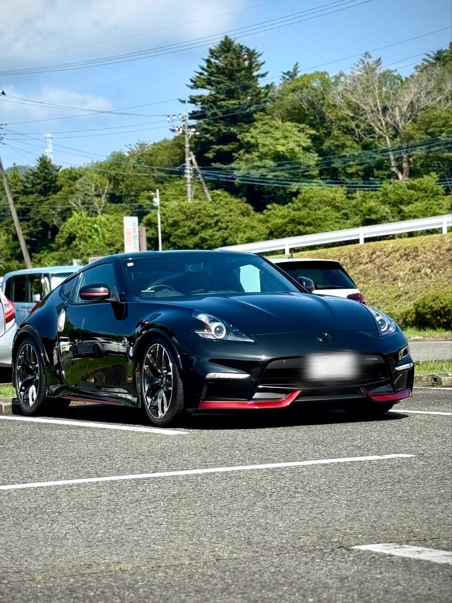 37maruZ_Z's tweet photo. 名前：37丸Z（さな丸Z）
住み：神奈川
愛車：Z34 nismo
趣味：美味しいご飯食べに行く🍜
一言：憧れのZnismo先月納車しました！
初めての車でまだ分からないことだらけですが仲良くしてください🙇‍♀️

 #z34 
#車好きと繋がりたい
#車乗りとして軽く自己紹介 https://t.co/Os3Ai8dZMd