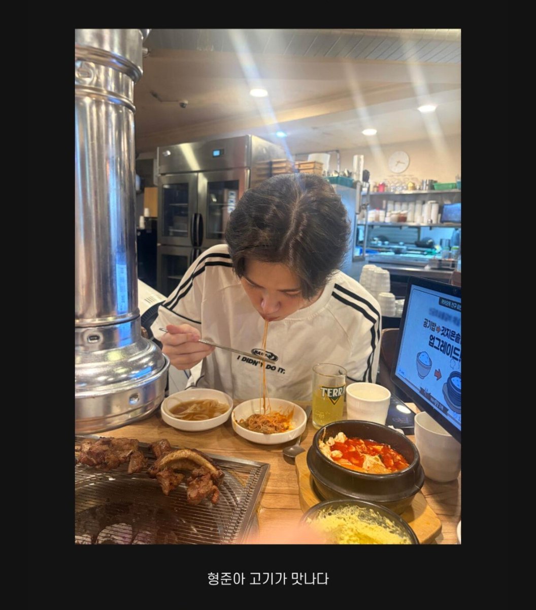ppz_ml's tweet photo. 밥 이미 먹었는데도 송이의 밥거절은 못하겠어서 또먹고 사주기까지한날 https://t.co/Vz5lQk06AH