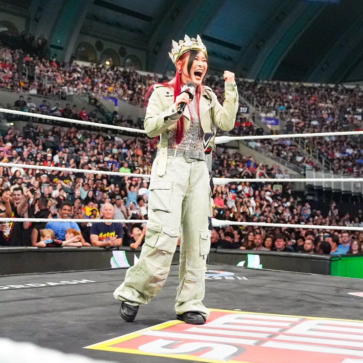TravisJonesWWE's tweet photo. I will always ❤️ #ShiraiIo-Joō-sama - The #GeniusOfTheSky our strong and talented @WWE Woman #Superstar, #TeamIyo/#TeamIo. #RT if u do #WeLoveIo #IoFansForEver #アベマでWWE #WWERAW #RAWOnNetflix #WWEEvolve @WWEJapan @Netflix https://t.co/eErsQHIp4P