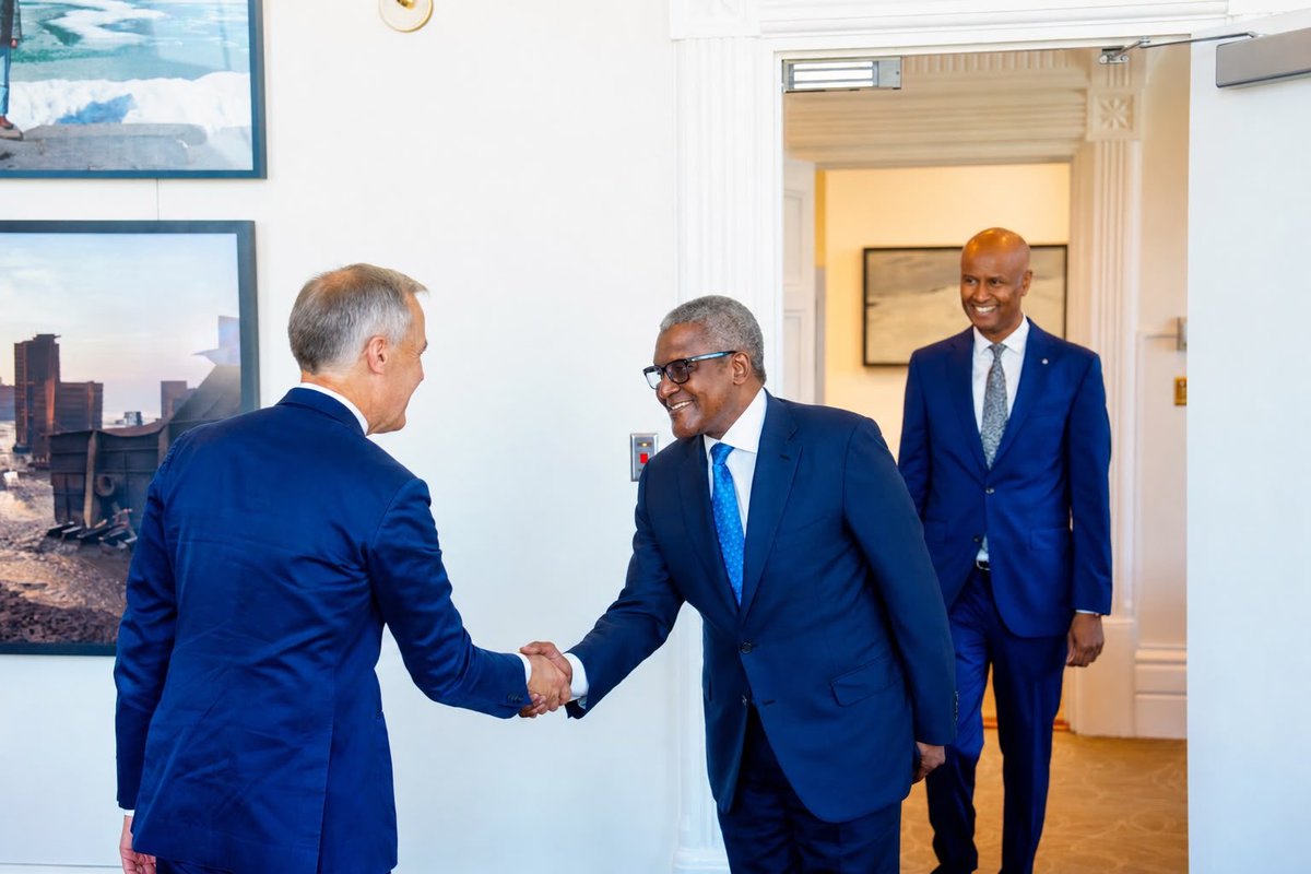 CaptJamyl's tweet photo. Prime minister Canada x Group President CEO Dangote.

#DangoteVision2030 https://t.co/7WwtvbkEqn